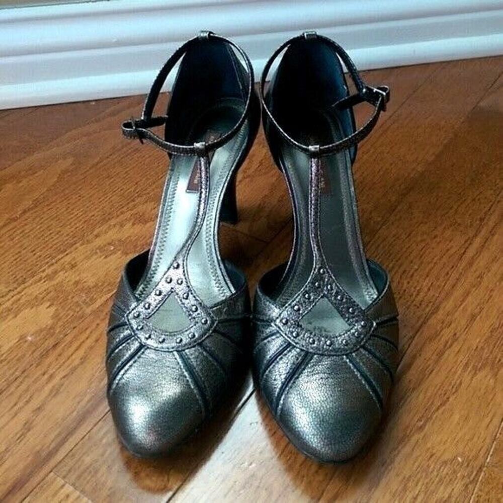 Antonio Melani Heels Stunning Pewter Color Size 6.5